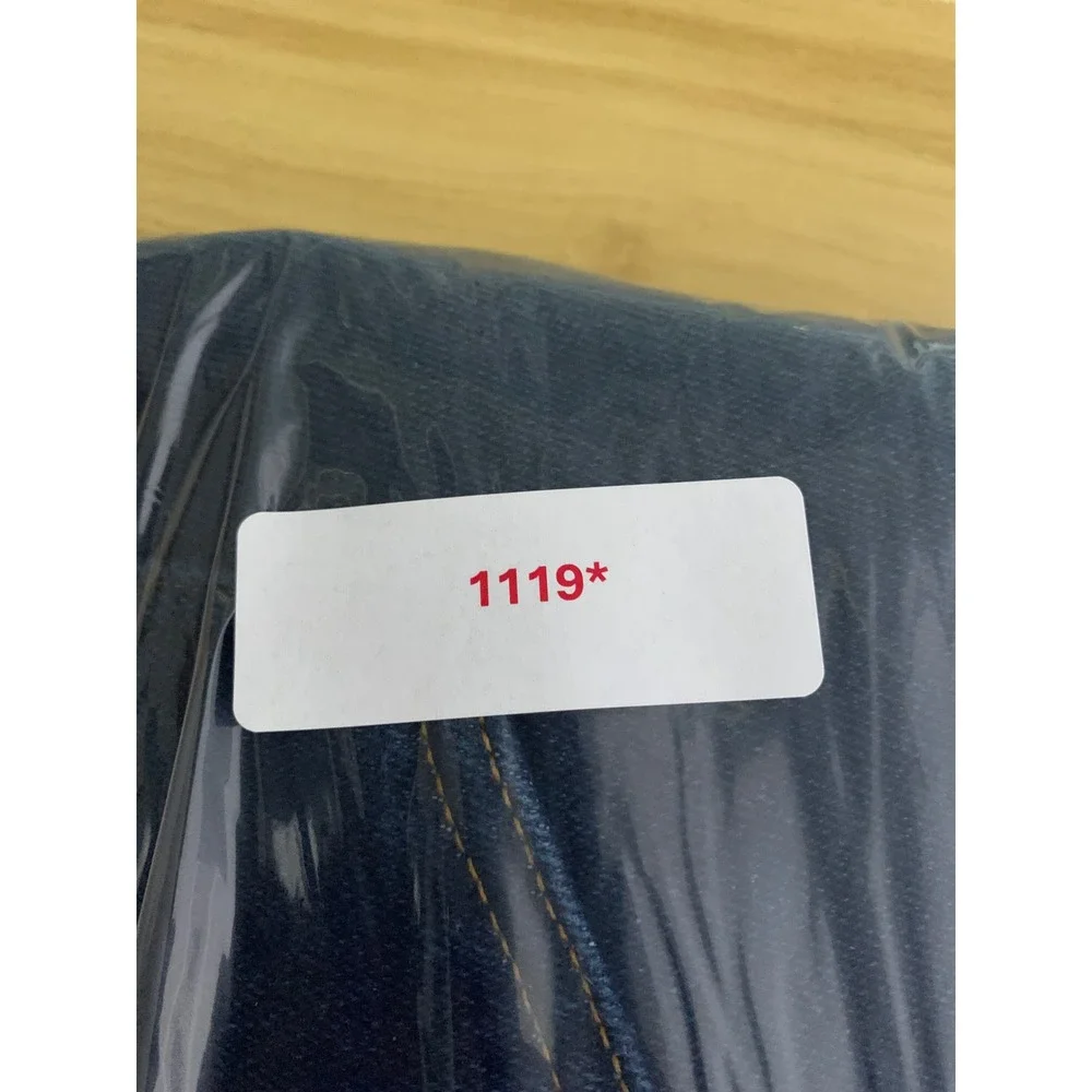 Vintage Levis Action Jeans Mens 42x30 Blue Orange Tab Made USA (Tag 46x32)